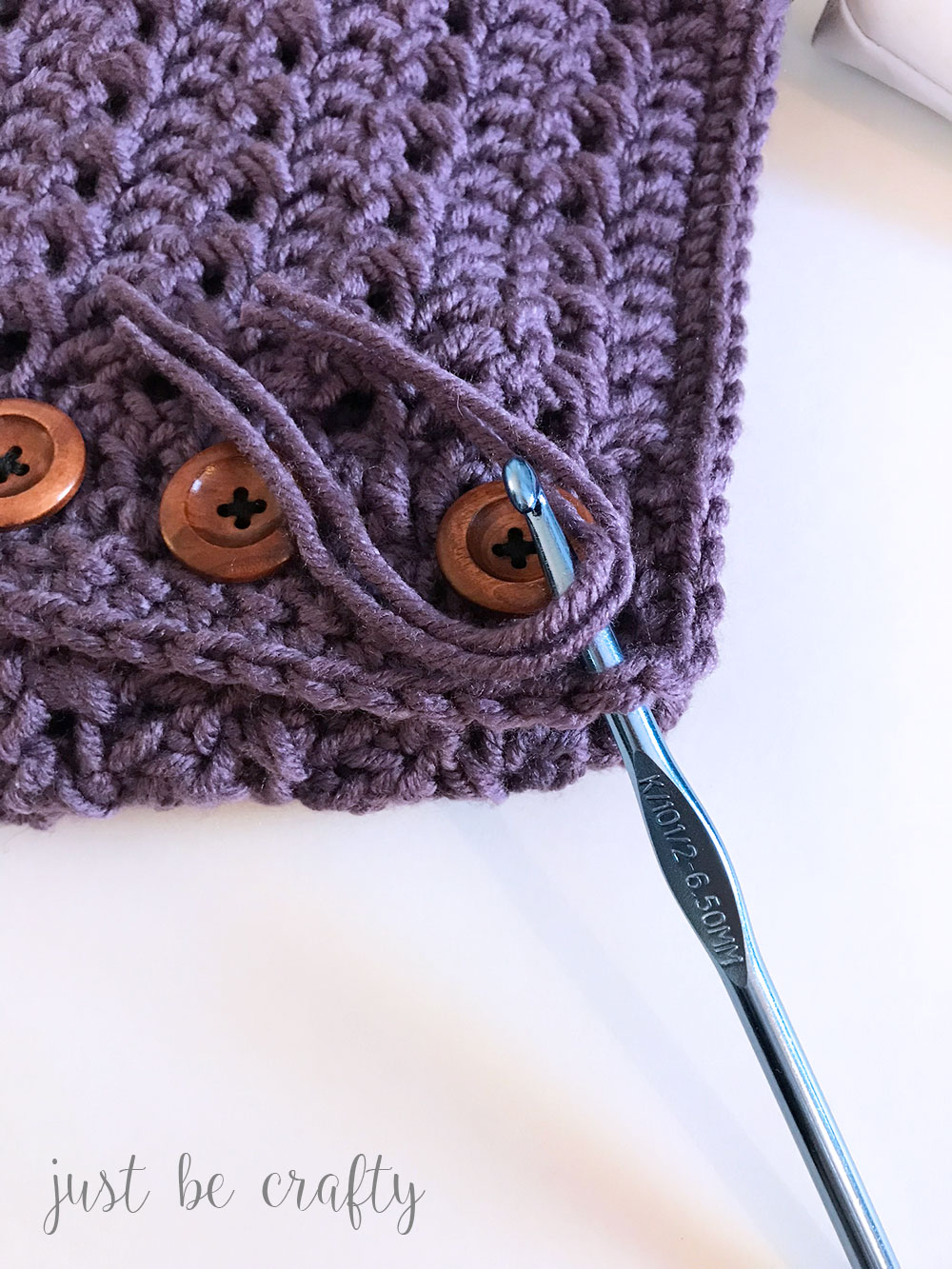 Textured Woodland Crochet Cowl