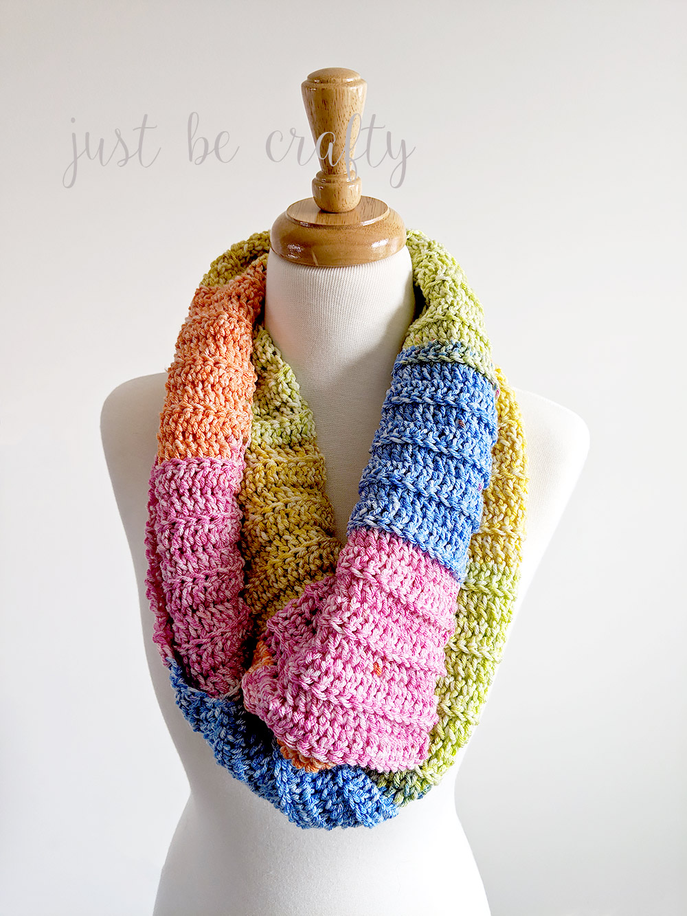Crochet Ribbed Color Block Cowl - Free Pattern and Video Tutorial by Just Be Crafty