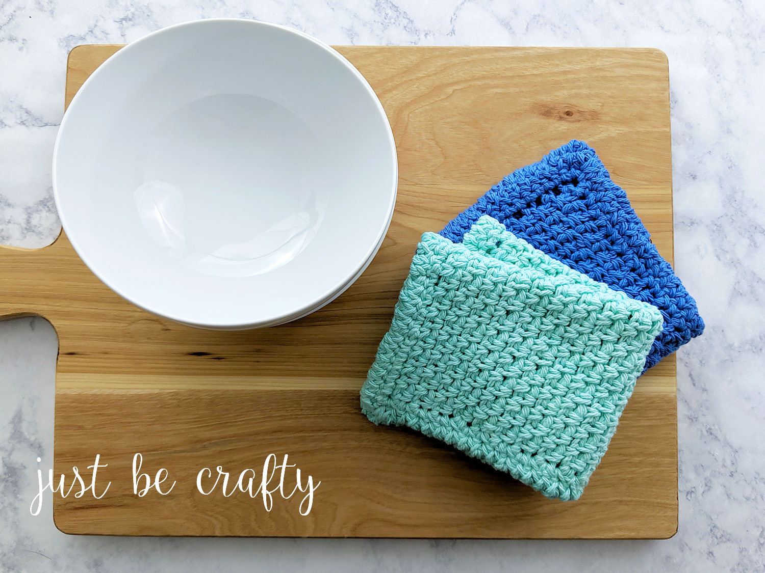 Moss Stitch Dishcloth | Free Pattern by Just Be Crafty