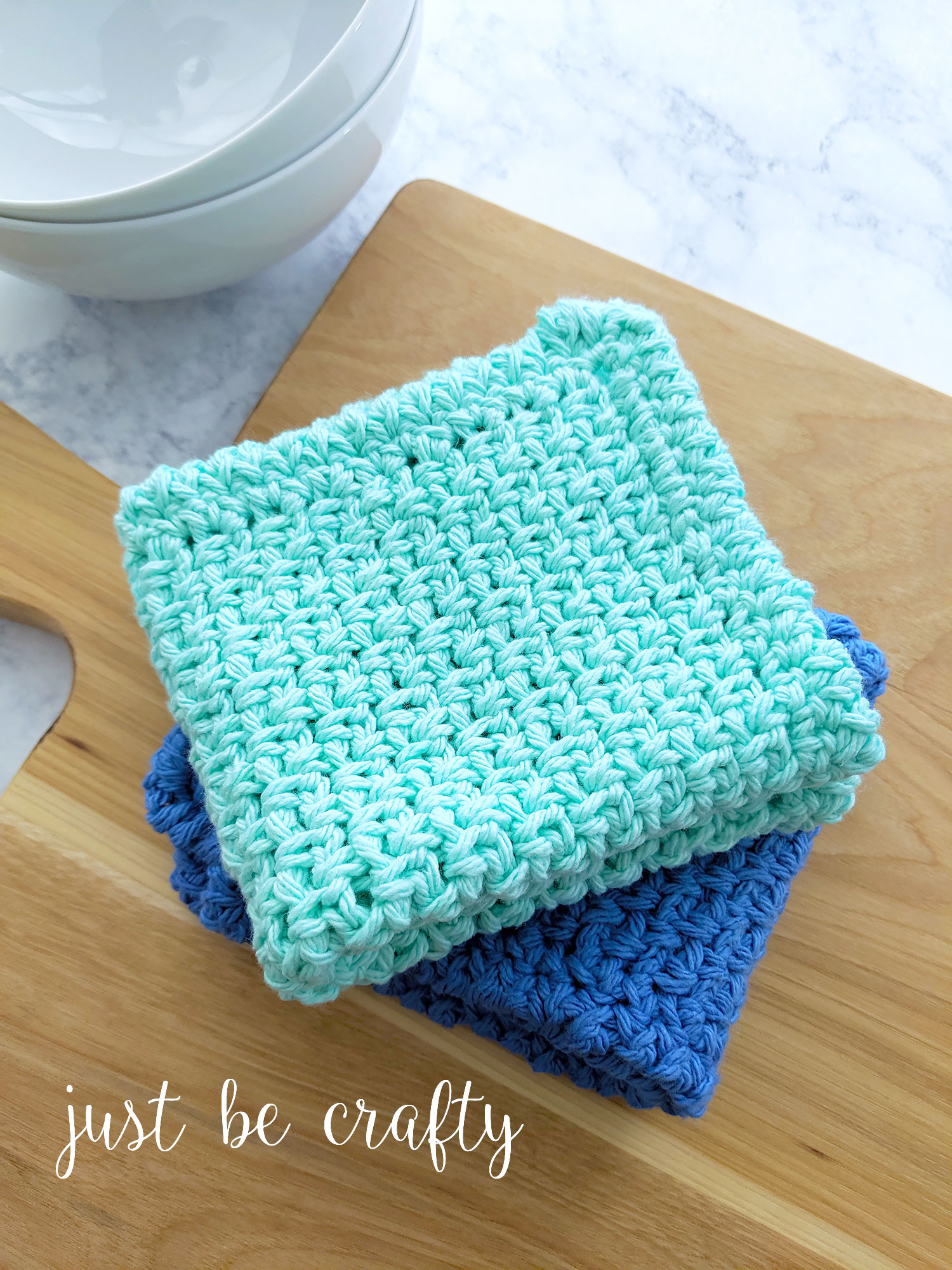 Moss Stitch Dishcloth | Free Pattern by Just Be Crafty