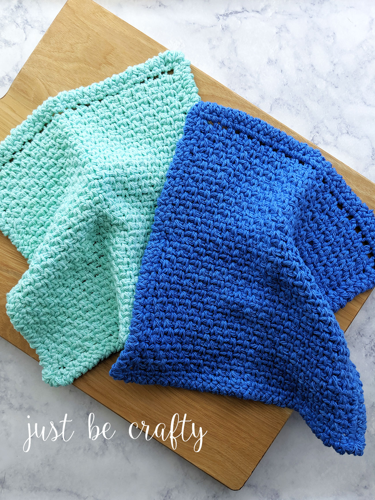 Moss Stitch Dishcloth | Free Pattern by Just Be Crafty