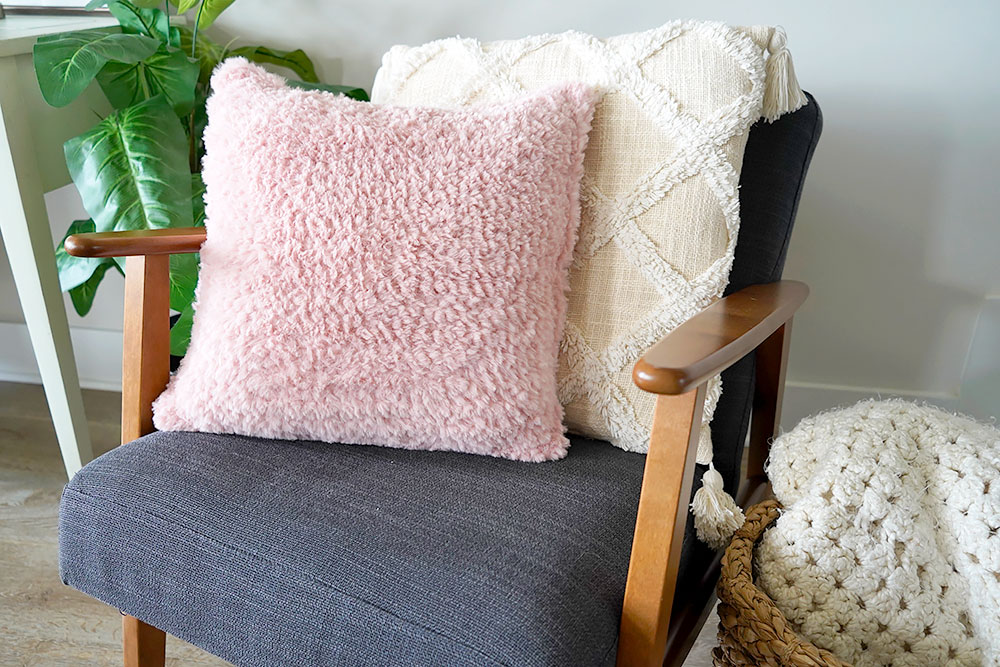 Crochet Faux Fur Pillow Pattern Tutorial by Just Be Crafty