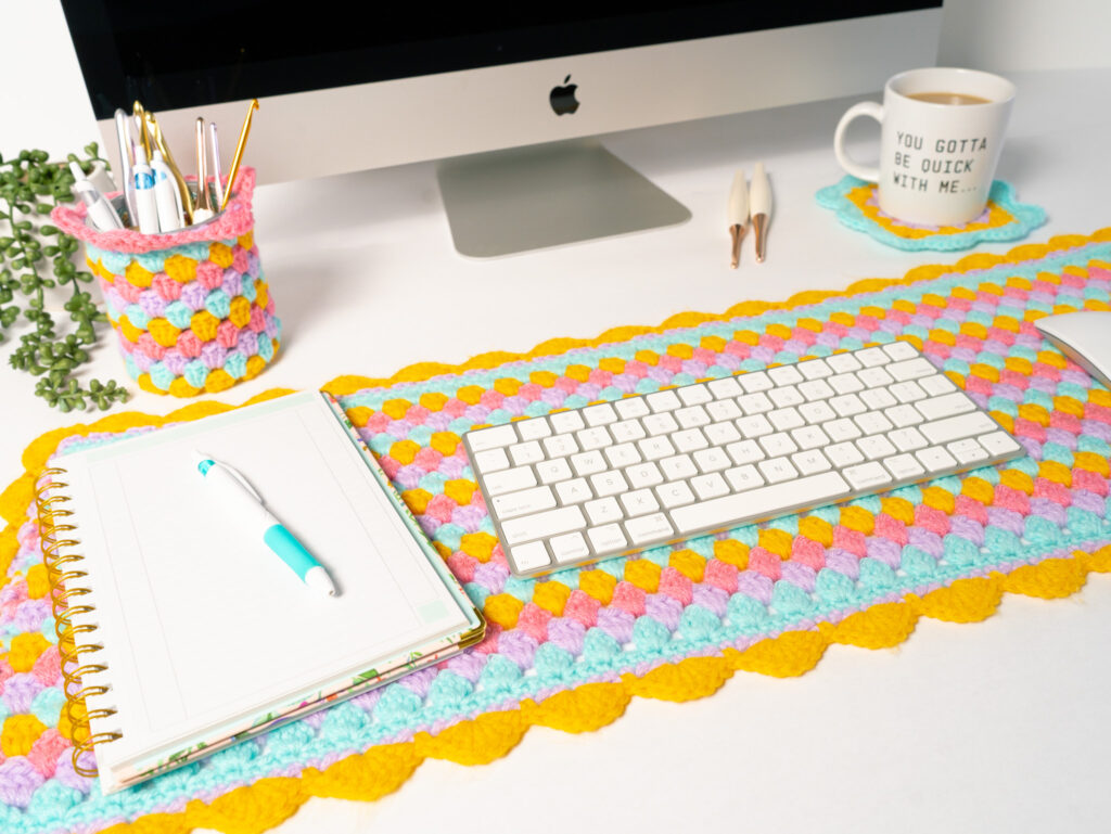 crochet home decor office desk set