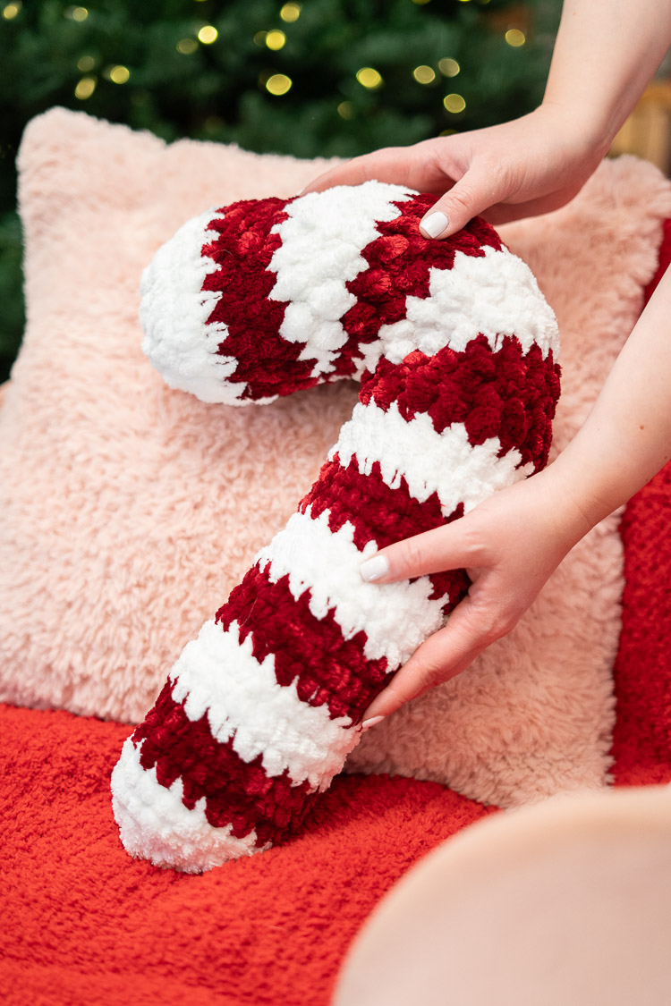 Crochet Candy Cane Pillow Pattern