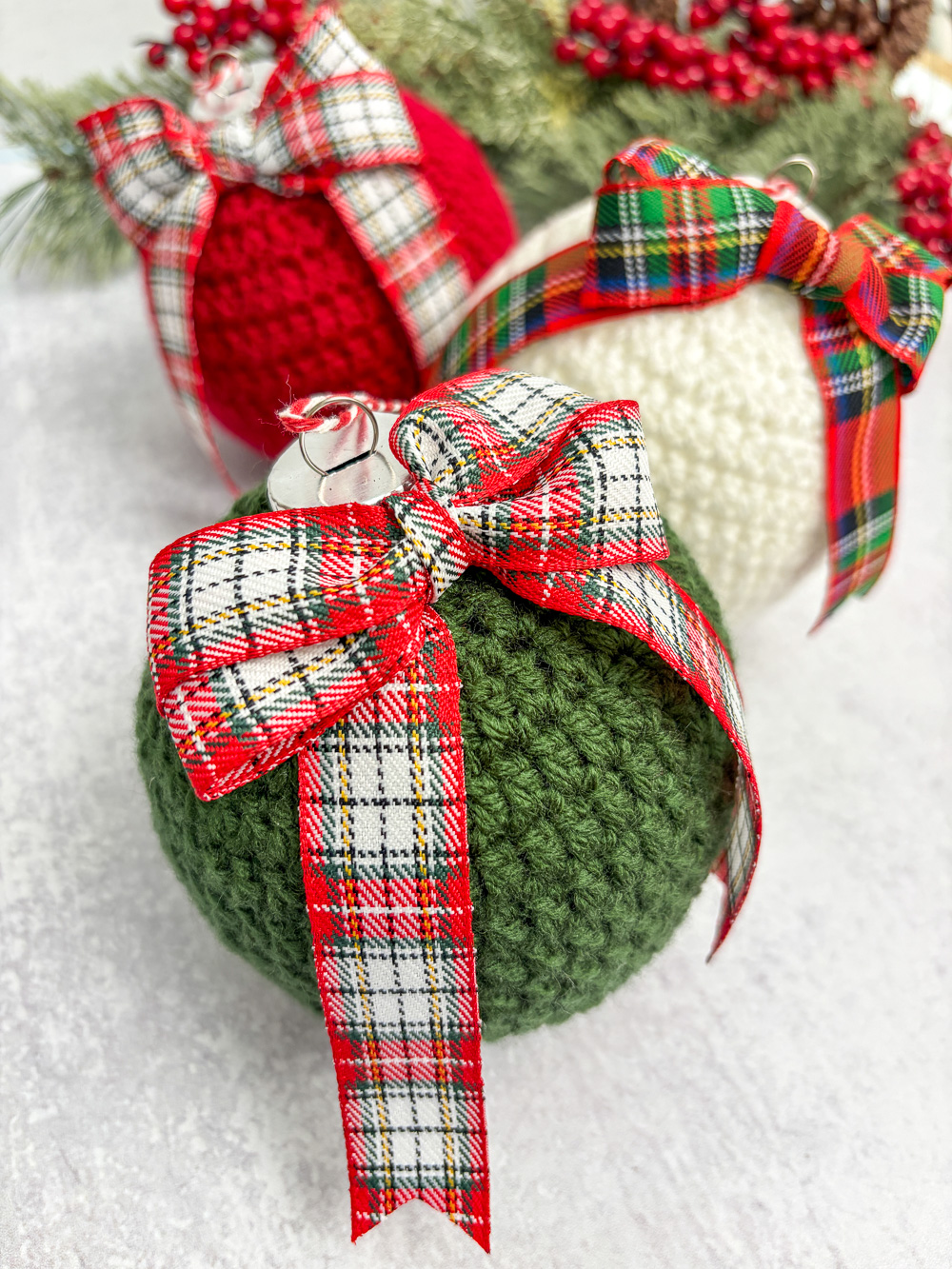 crochet Christmas bulbs