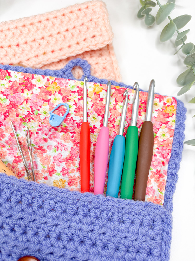crochet hook holder with no sew fabric lining